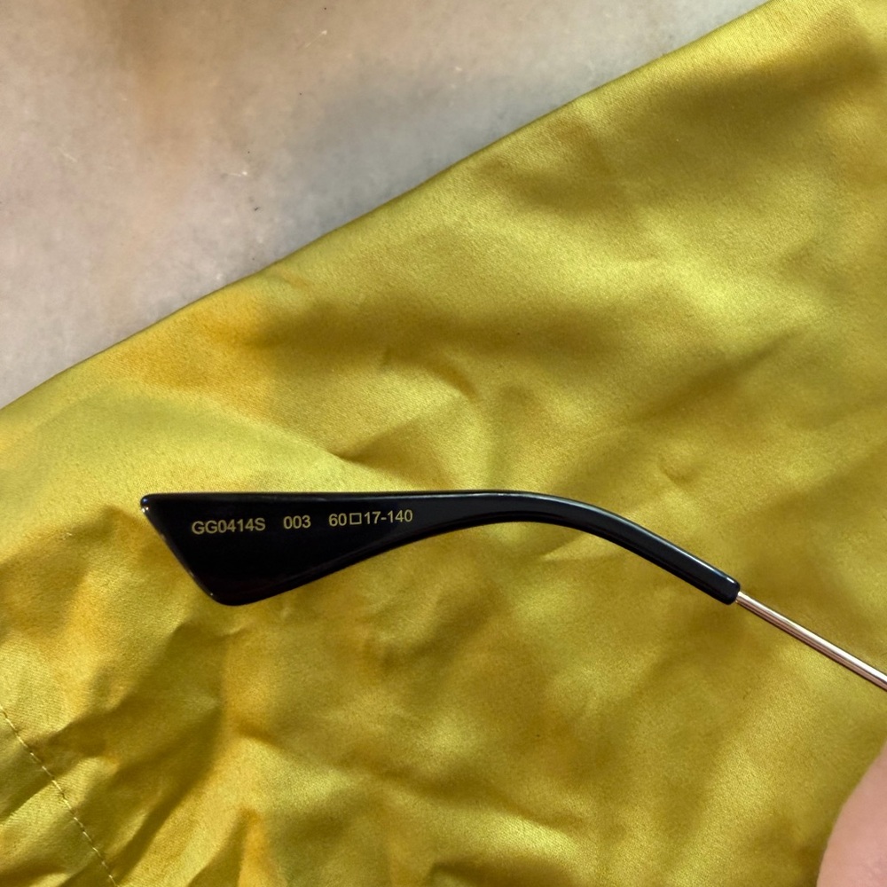 Authentic Gucci Metal Rectangular Frame Sunglasse… - image 5